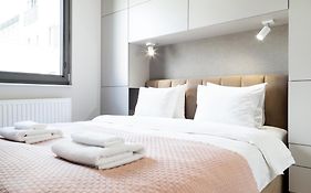 Househost Apt Smolensk 33-308A